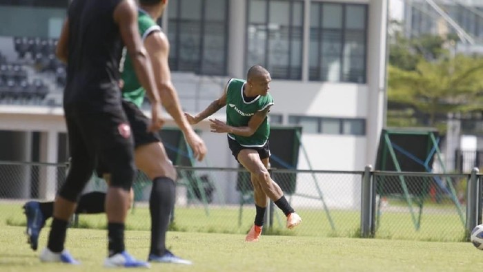 ferdinand sinaga timnas indonesia