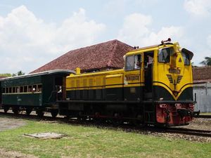 Foto: Stasiun Kereta Warisan Belanda di Ambarawa