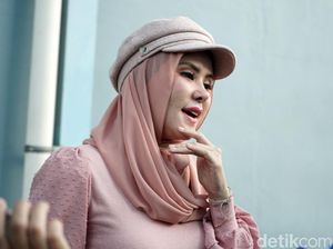 Pengacara Vicky: Kasus Dugaan Perzinaan Angel Lelga Bisa Dibuka Lagi Pengacara Vicky: Kasus Dugaan Perzinaan Angel Lelga Bisa Dibuka Lagi
