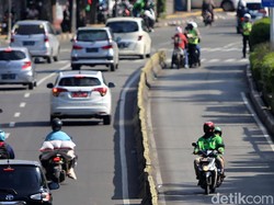 Penjelasan TransJ soal Pemotor Pelat Merah yang Ngamuk di Busway Cengkareng