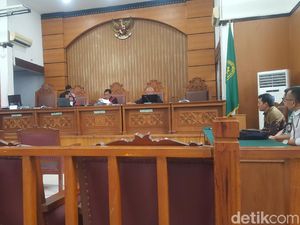 Serahkan 16 Bukti, Pengacara 261 CPNS Yakin Menang Gugatan Lawan MenPAN-RB Serahkan 16 Bukti, Pengacara 261 CPNS Yakin Menang Gugatan Lawan MenPAN-RB