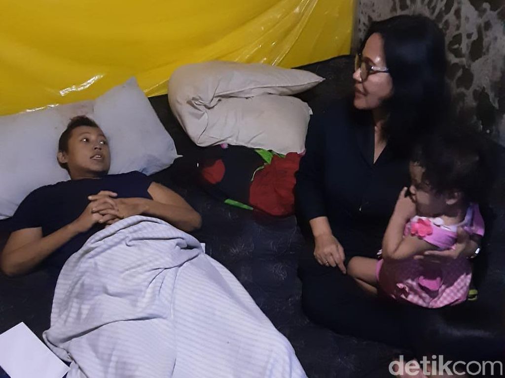Seabrek Bantuan dari Pemkot Surabaya untuk Anik dan Keluarga