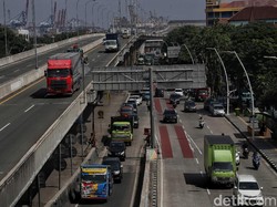 Truk Obesitasi Wara-Wiri Hingga 2023, APM Diam Saja?