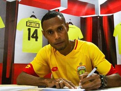 Ruben Sanadi Gabung Bhayangkara FC