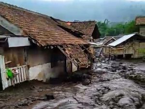 Banjir Bandang dari Lereng Gunung Raung Terjang Kecamatan Ijen