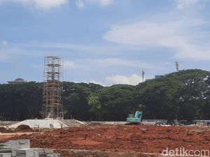 Revitalisasi Mulai Disetop, Begini Suasana di Monas Hari Ini