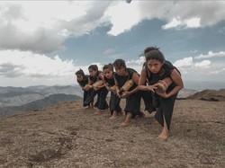 Koreografer Eko Supriyanto Gandeng Ibu-ibu Belu untuk Pentas Terbaru