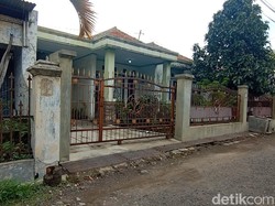 Perdana Menteri Sunda Empire Ngontrak Rumah di Bandung