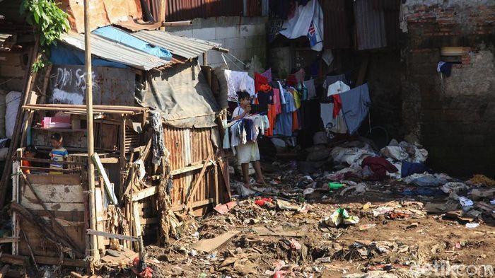 Gubenur DKI Jakarta Anies Baswedan mengklaim angka kemiskinan mencapai angka terkceil selama empat tahun terakhir.