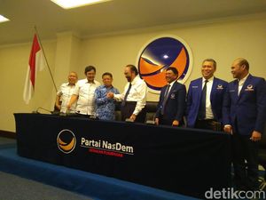 Surya Paloh: Spirit NasDem Mau Pansus Jiwasraya Surya Paloh: Spirit NasDem Mau Pansus Jiwasraya