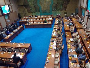 Tagih Jatah CSR, Anggota DPR Minta Pejabat Pertamina Dicopot Tagih Jatah CSR, Anggota DPR Minta Pejabat Pertamina Dicopot