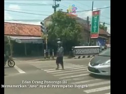 Viral, Pria Pamer Alat Kelamin di Perempatan Jalan Ponorogo