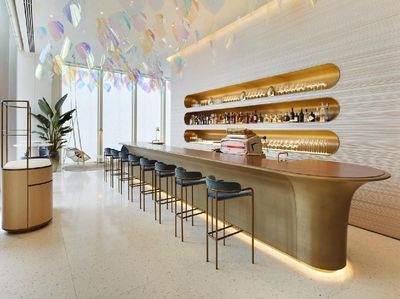 Foto: Cafe dan Restoran Louis Vuitton Pertama di Dunia