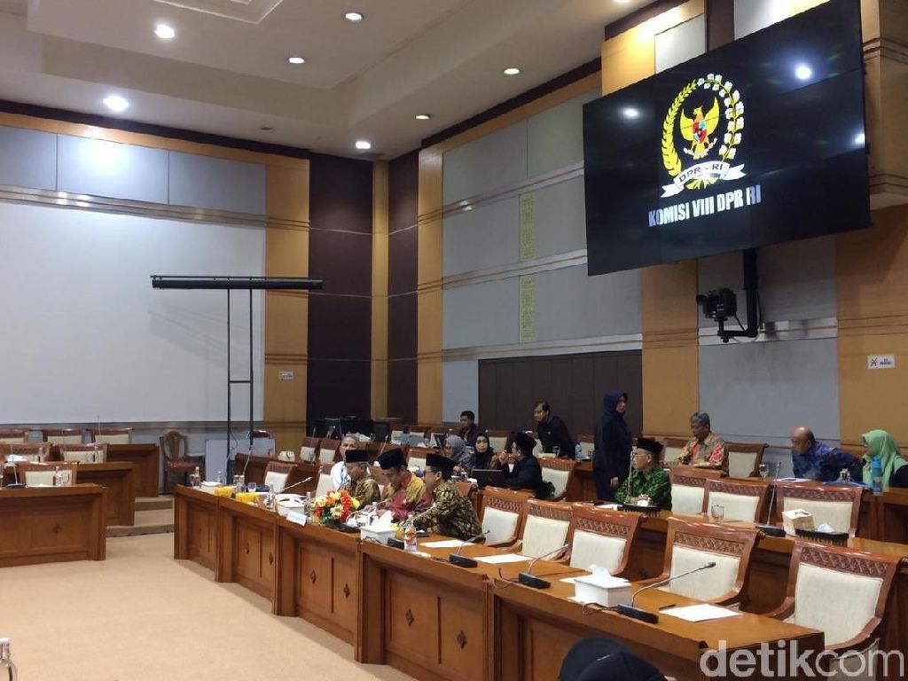 DPR Sebut Pembahasan Biaya Haji 2020 Lebih Cepat dari Tahun Lalu DPR Sebut Pembahasan Biaya Haji 2020 Lebih Cepat dari Tahun Lalu