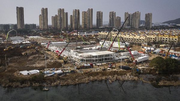 Melihat Progres Pembangunan Rumah Sakit Khusus Pasien Virus Corona