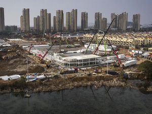 Melihat Progres Pembangunan Rumah Sakit Khusus Pasien Virus Corona