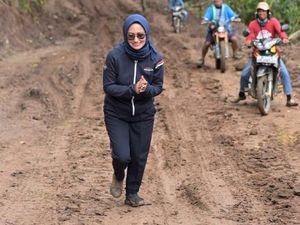 Warga Rampi Terkendala Akses, Bupati Lutra Pastikan Pelayanan Dasar Terpenuhi Warga Rampi Terkendala Akses, Bupati Lutra Pastikan Pelayanan Dasar Terpenuhi