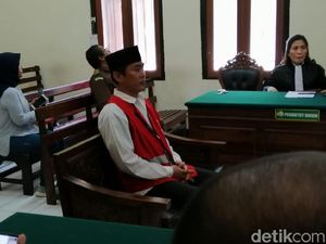 ASN Terdakwa Kasus Rasisme Mahasiswa Papua Divonis 5 Bulan Penjara ASN Terdakwa Kasus Rasisme Mahasiswa Papua Divonis 5 Bulan Penjara