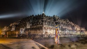 Foto: Megahnya Borobudur yang Lagi Viral akibat Gunung Lancip