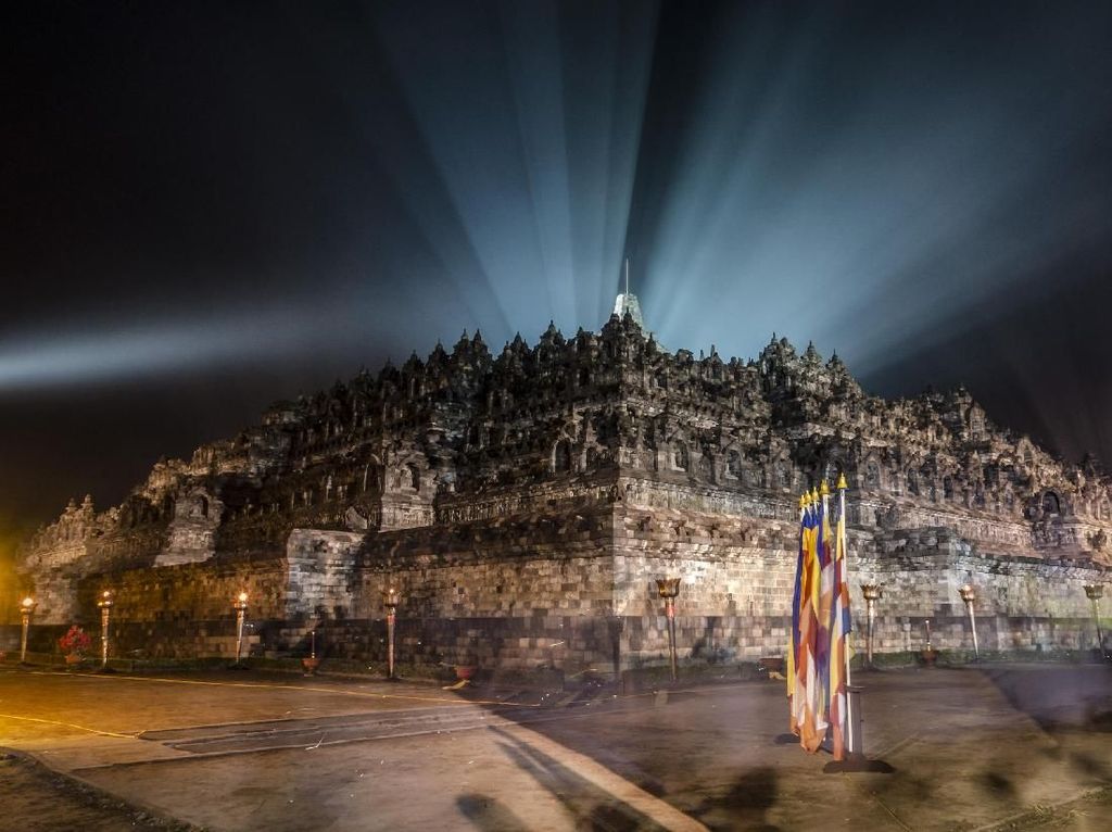 Foto: Megahnya Borobudur yang Lagi Viral akibat Gunung Lancip