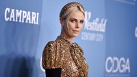 Charlize Theron Sentil Timothee Chalamet Sebut Balet Tak Laku, 'AI Bisa Ganti Dia!'