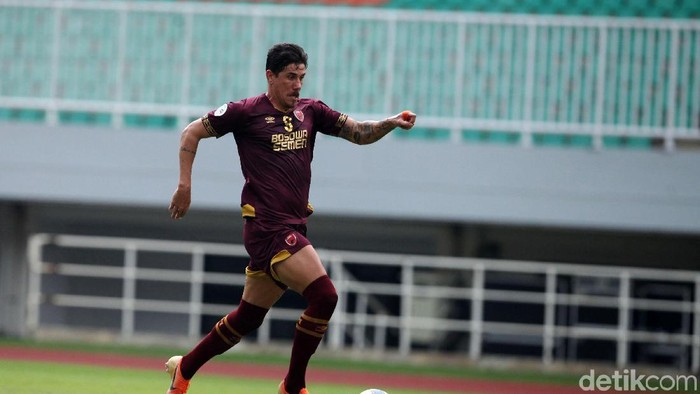 Giancarlo Rodrigues adalah pemain sepakbola asal Brasil.