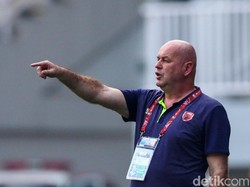 Transisi PSM Makassar Belum Mulus, Bojan Hodak Kerja Keras