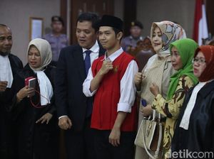 Pantau Sidang Vonis, Habiburokhman Harap Lutfi Pembawa Bendera Bebas