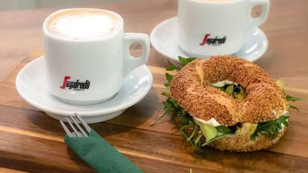 10 Kreasi Bagel Enak untuk Sarapan, Kamu Suka yang Mana?