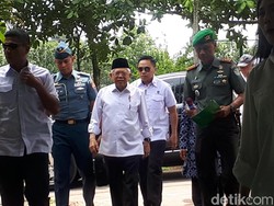 Temui Pengungsi Banjir Bandang di Banten, Maruf Sampaikan Salam Jokowi