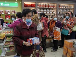COVID-19 Semakin Buat Panik, Hong Kong Ramai Pencurian Masker