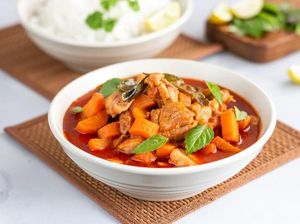 Masak Apa Hari Ini : Kare Ayam dan Jamur Goreng Tepung Masak Apa Hari Ini : Kare Ayam dan Jamur Goreng Tepung
