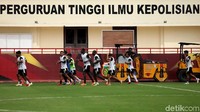 Usai menjuarai laga pramusim Siem Reap Super Asia 2020 di Kamboja, The Guardian kembali berlatih untuk bersiap menyambut kompetisi baru Liga 1 202