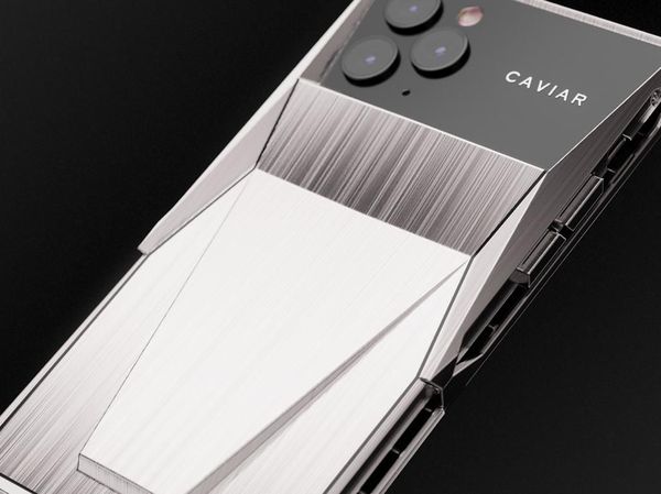 Wujud Cyberphone, iPhone 11 Pro yang Dikawinkan dengan Cybertruck