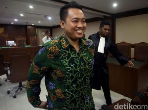 Eks Aspri Imam Nahrawi Dituntut 9 Tahun Penjara