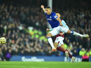 Everton Tolak Tawaran Rp 1,5 Triliun dari Barcelona untuk Richarlison