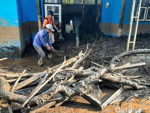 Ini Rincian Kerugian Materi Akibat Banjir Bandang Terjang Dua Desa di Ijen
