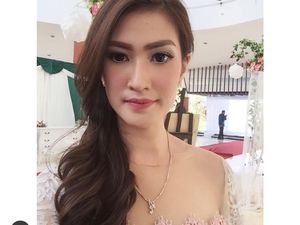Viral karena Dagang Tahu Goreng, Amanda Nurani Kerap Digoda Pembeli Viral karena Dagang Tahu Goreng, Amanda Nurani Kerap Digoda Pembeli