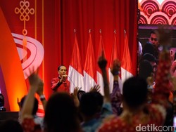 Jokowi: Tahun Tikus Logam Saya Harus Kerja Keras, Padahal Sudah Super