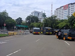 Ada Demo Buruh di Depan Istana, Lalin dari Harmoni ke HI Ditutup