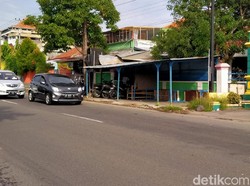 Viral Pemotor Santuy Hadang Sedan, Dishub Klaten Angkat Bicara