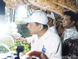 Sidak Pasar Wonokromo, Mendag Temui Harga Cabai dan Gula Naik