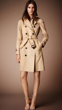 Burberry, Trench Coat Yang Jadi Simbol Fashion Dunia