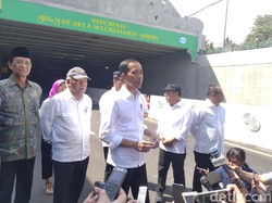 Perintahkan Evakuasi WNI di Wuhan, Jokowi: Antrean Kita di Depan