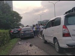 Viral Kecelakaan Beruntun di Tol Kebon Jeruk, Sopir Salah Injak Pedal Gas