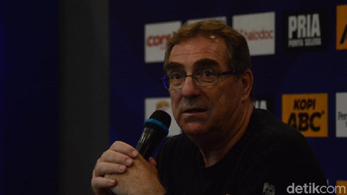 Pelatih Persib Bandung Robert Rene Alberts . (Foto: Mukhlis Dinilah/detikcom)