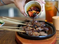 Empuk Juicy! Ada Sate Domba Enak yang Bisa Dinikmati Bersama Keluarga