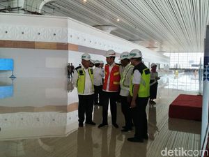 Keliling Cek Bandara Kulon Progo, Jokowi: Sementara Ini Puas