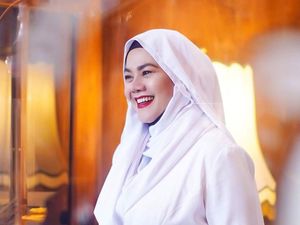 Masih Ada Kesempatan! Sarita Umumkan Jual Rumah Mewahnya Rp 49 M Masih Ada Kesempatan! Sarita Umumkan Jual Rumah Mewahnya Rp 49 M