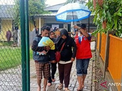 Warga Terdampak Banjir di Periuk Tangerang Dievakuasi, Ada Ibu Hamil